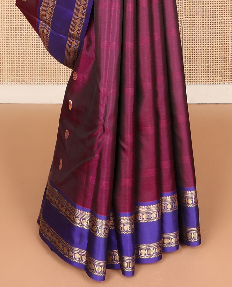 Purple manga & poun buttas Kanchipuram silk saree, contrast rettai pettu border of salngai,godhumai kann,manga,neli & rudraksham & jaal pallu