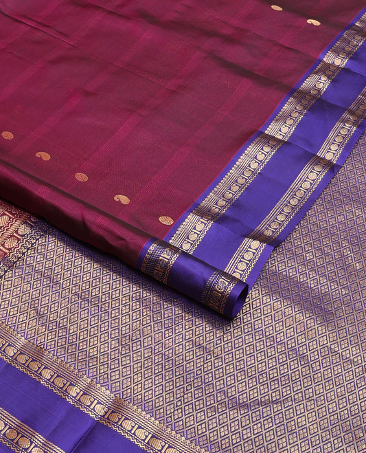 Purple manga & poun buttas Kanchipuram silk saree, contrast rettai pettu border of salngai,godhumai kann,manga,neli & rudraksham & jaal pallu