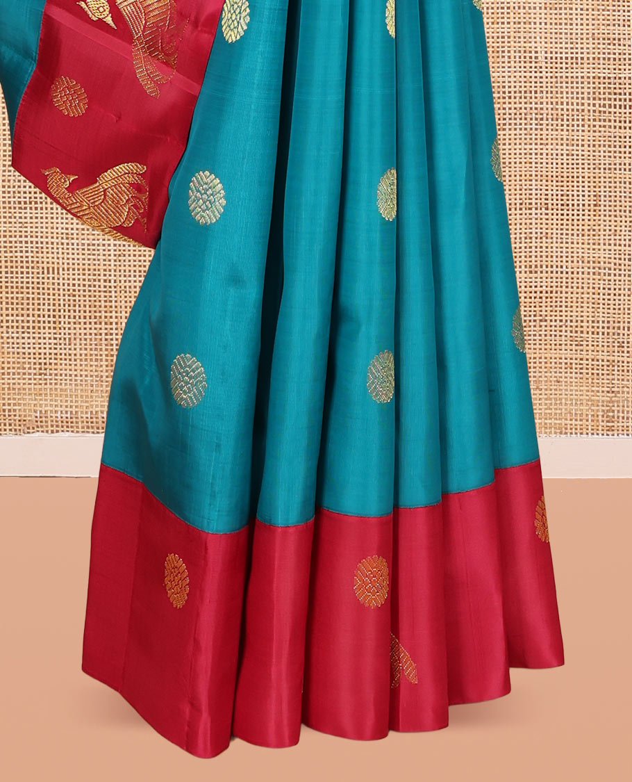 Blue Kanchipuram Silk Saree, Crafted with Chakra Buttas, Complemented by a Contrast One-Sided Korvai Border of Chakram and Kili Designs, Annam Motif Pallu, and a No Blouse