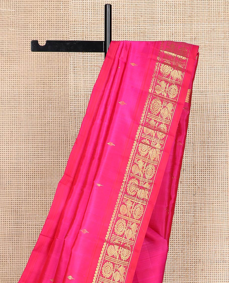 Pink zari buttas kanchipuram silk saree, contrast one-sided border of salngai & annam chakram design & zari design pallu