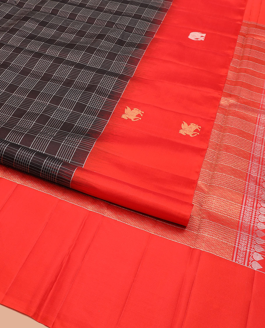 Brown Kanchipuram Silk Saree Decked Up with Checks All Over Its Body, Complemented by a Contrast Border of Kuthirai and Yaanai Designs, Gleaming Pallu of Jaal Designs, and Paired with a Contrast Blouse