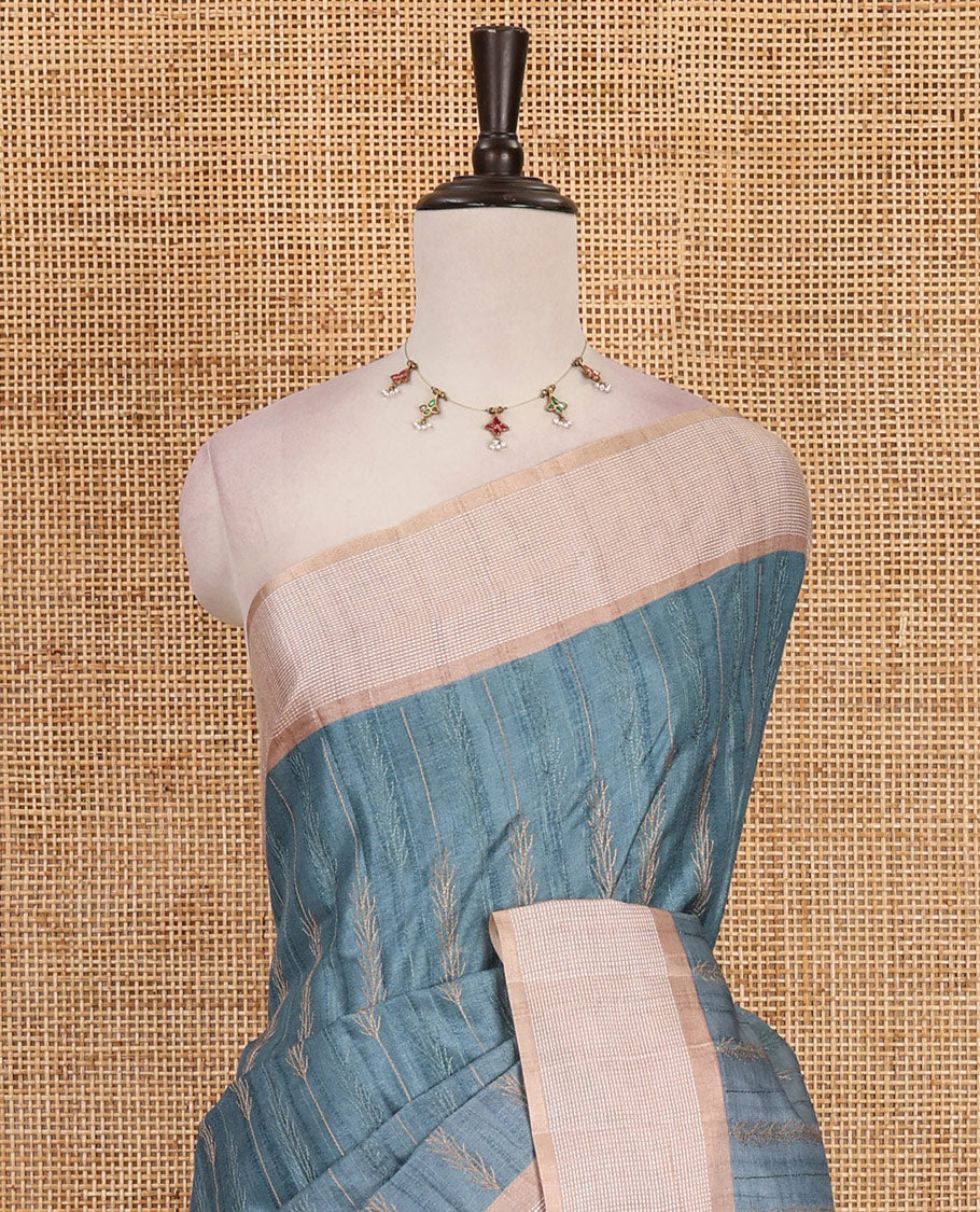 Green floral vines thread embroidered Tussar saree, contrast Thread border, plain pallu, and contrast blouse