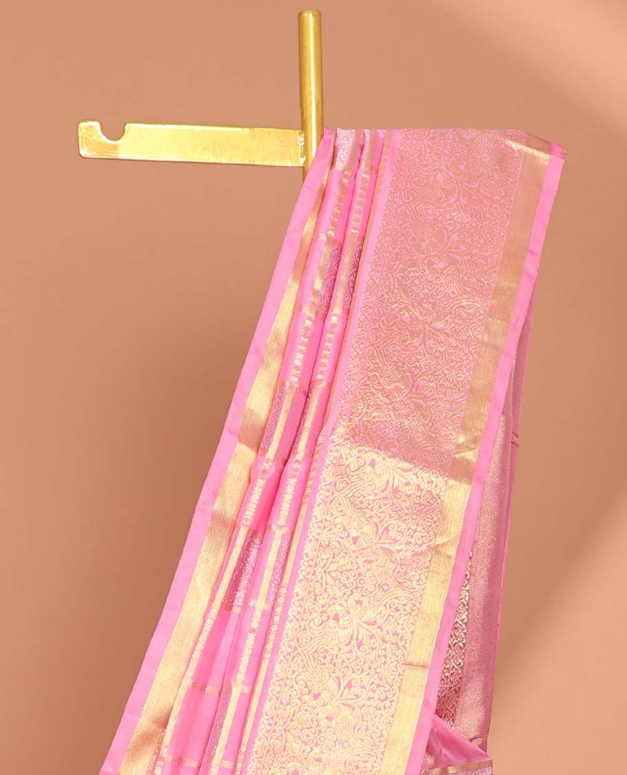 Pink checked design vengatagiri pure silk saree , contrast traditional design border &intricate zari design pallu