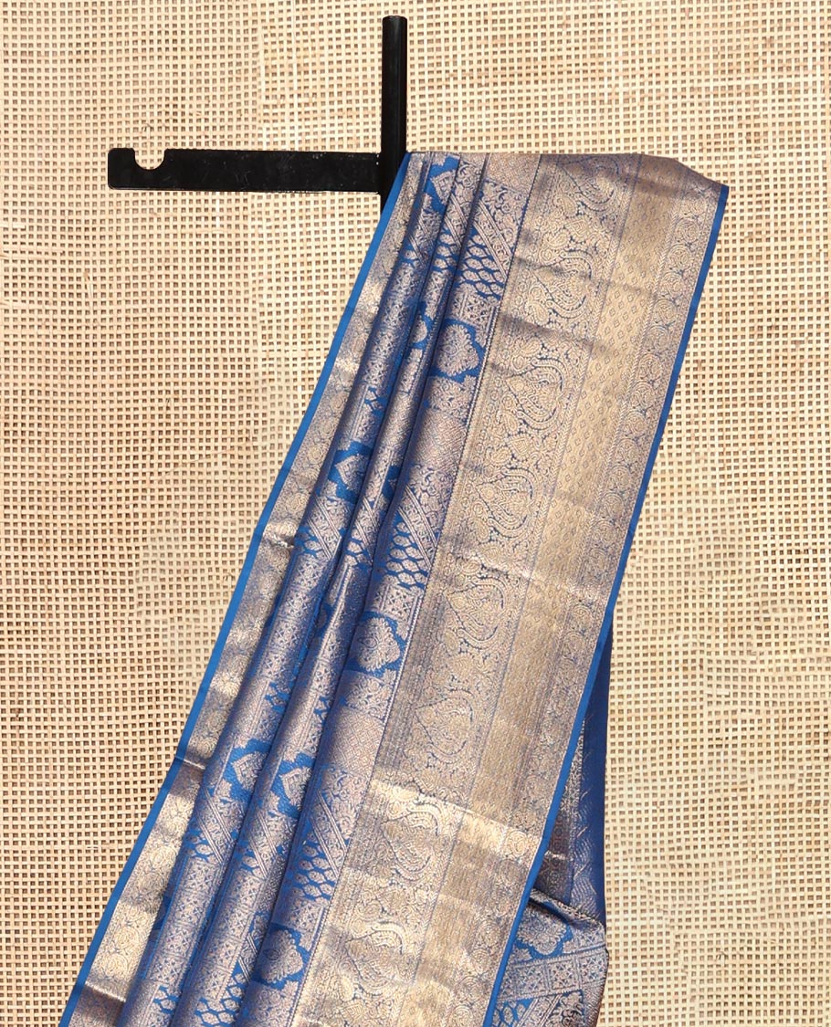 Blue Kanchipuram Wedding Silk Saree, Accentuated with Jacquard Design, a Traditional Zari Design Border, Grand Pallu, and a Matching Blouse