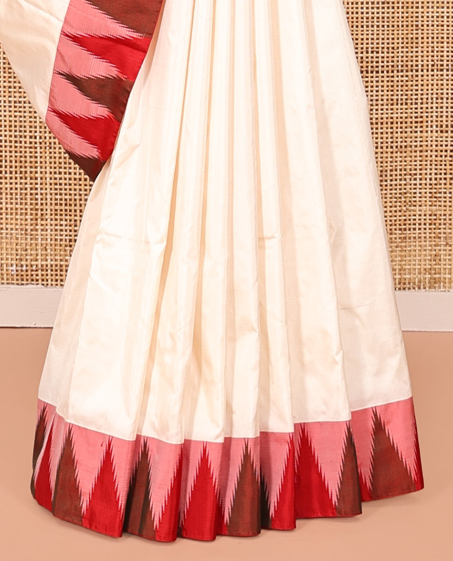 White Plain Bangalore Silk Saree, Complemented by a Contrast Temple Border, Pallu of Stripes, and a Contrast Blouse