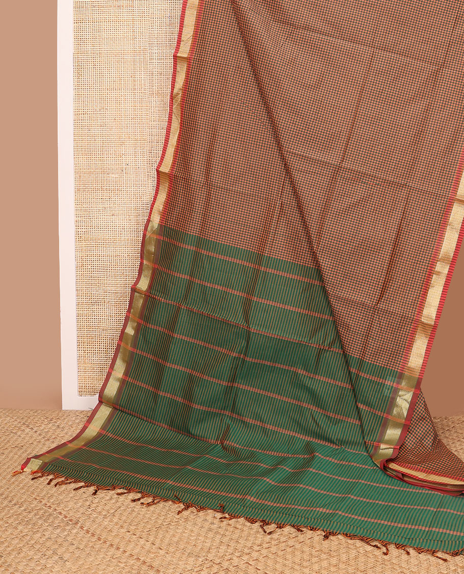 Red checked poly cotton saree with contrast zari design border & checked pallu