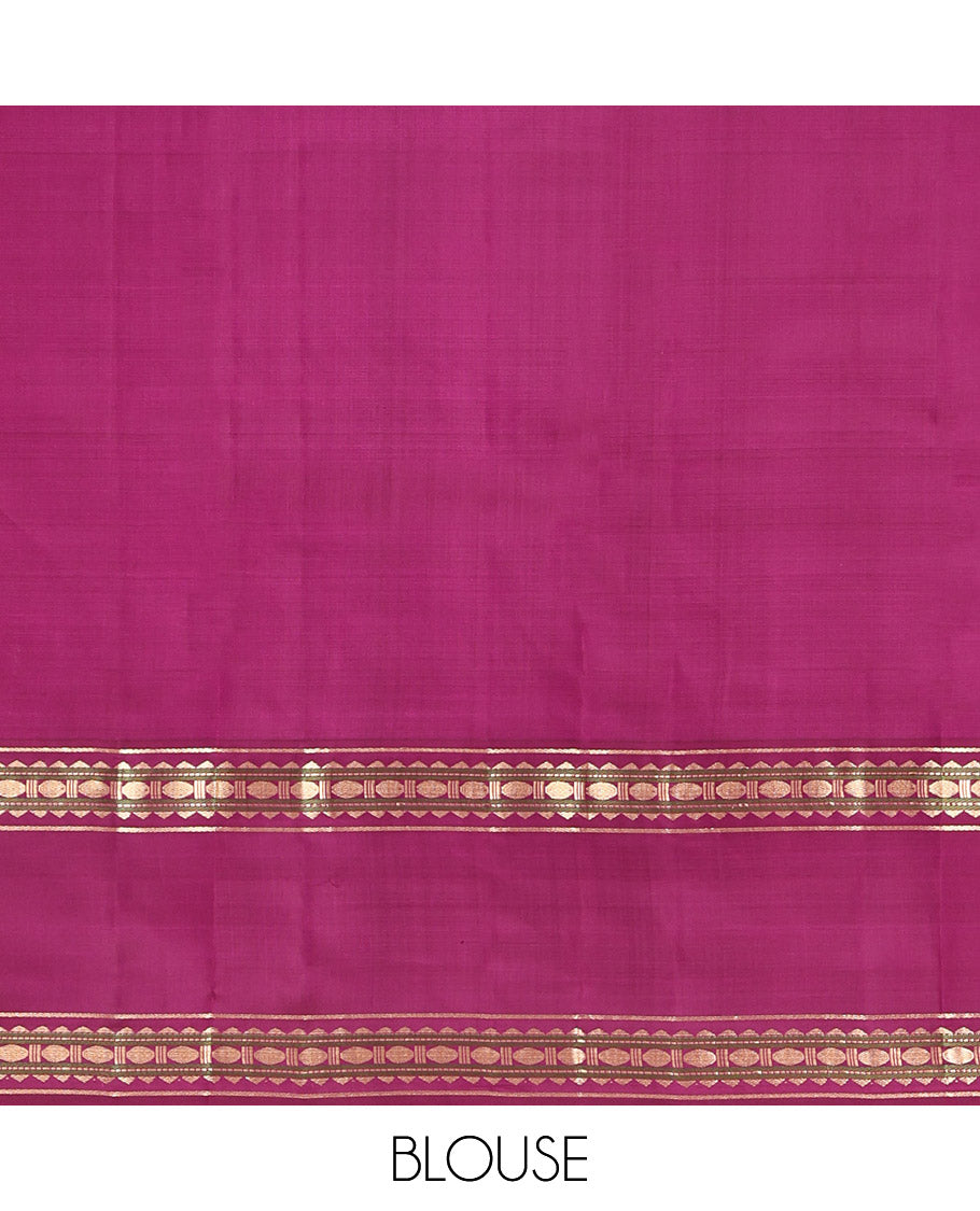 Pink Plain Kanchipuram Silk Saree, Complemented by a Contrast Rettai Pettu Border of Rekku, Muthu, and Poun Designs, Seppu Rekku Pallu, and a Contrast Blouse