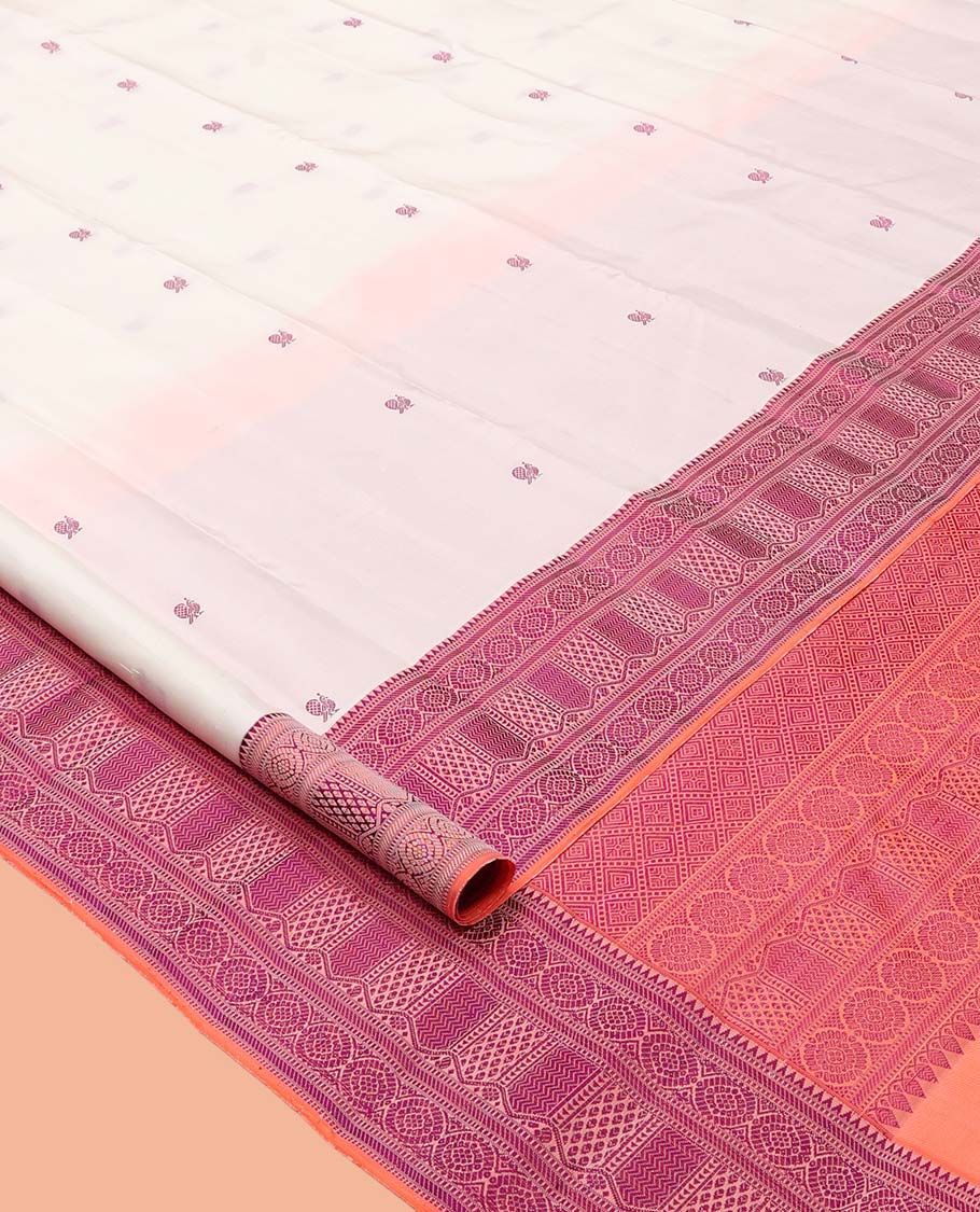White Kanchipuram Silk Saree, Mesmerized with Mayil-Thread Buttas, Complemented by a Contrast Traditional Thread Woven Border, Jaal Pallu, and a Contrast Blouse