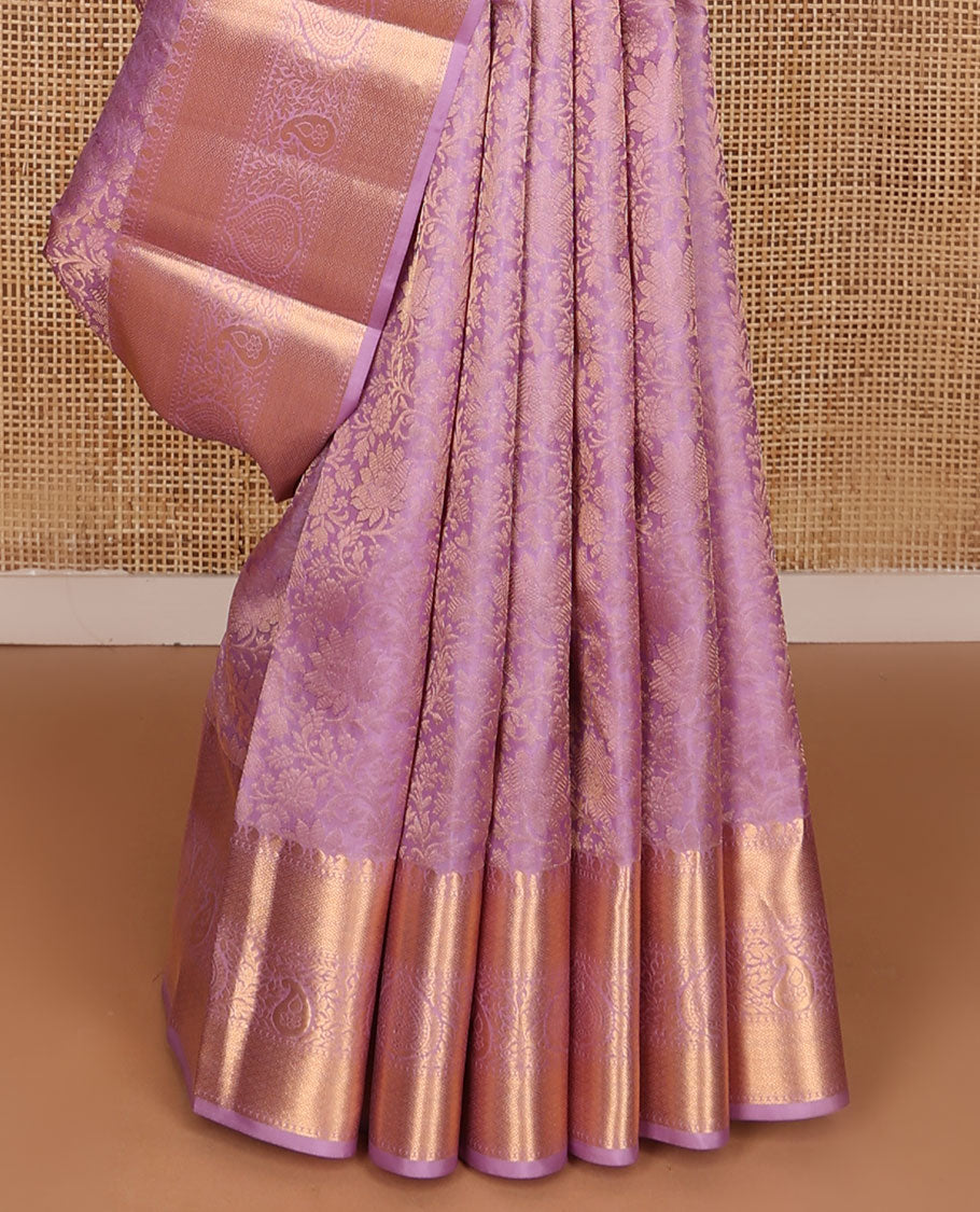 Pink floral jacquard Kanchipuram wedding silk saree, zari border of manga mokku, kodi visiry, and jaal designs, and intricate pallu