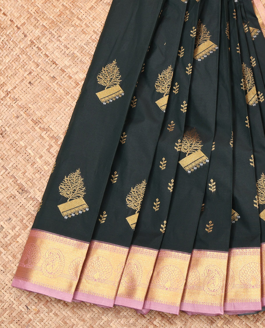 Green Budget Silk Saree, Adorned with Zari Buttas, Complemented by Contrast Traditional Zari Border, Grand Pallu, and Contrast Blouse