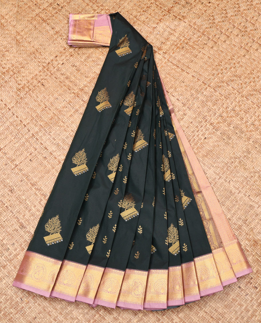 Green Budget Silk Saree, Adorned with Zari Buttas, Complemented by Contrast Traditional Zari Border, Grand Pallu, and Contrast Blouse