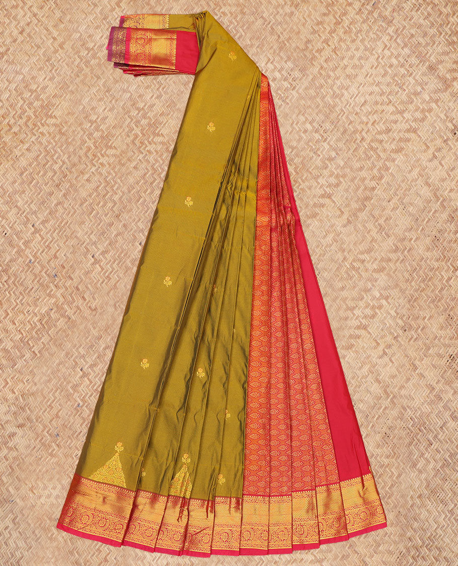 Green Budget Silk Saree, Graced with Zari Buttas, a Contrast Traditional Zari Border, Grand Pallu, and a Contrast Blouse