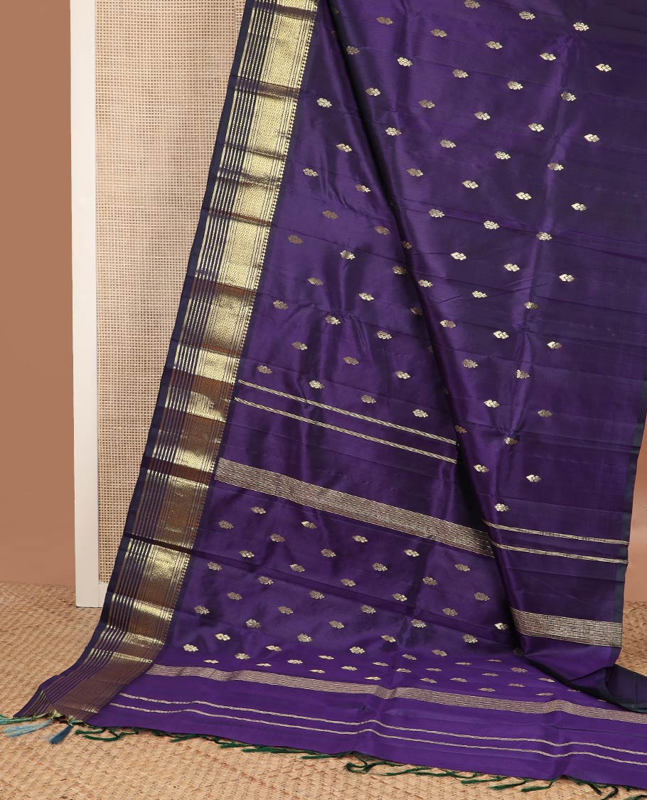 Blue zari buttas kanchipuram silk saree, one-sided zari border of panner sombu, banaras,muthu & jaal & zari design pallu
