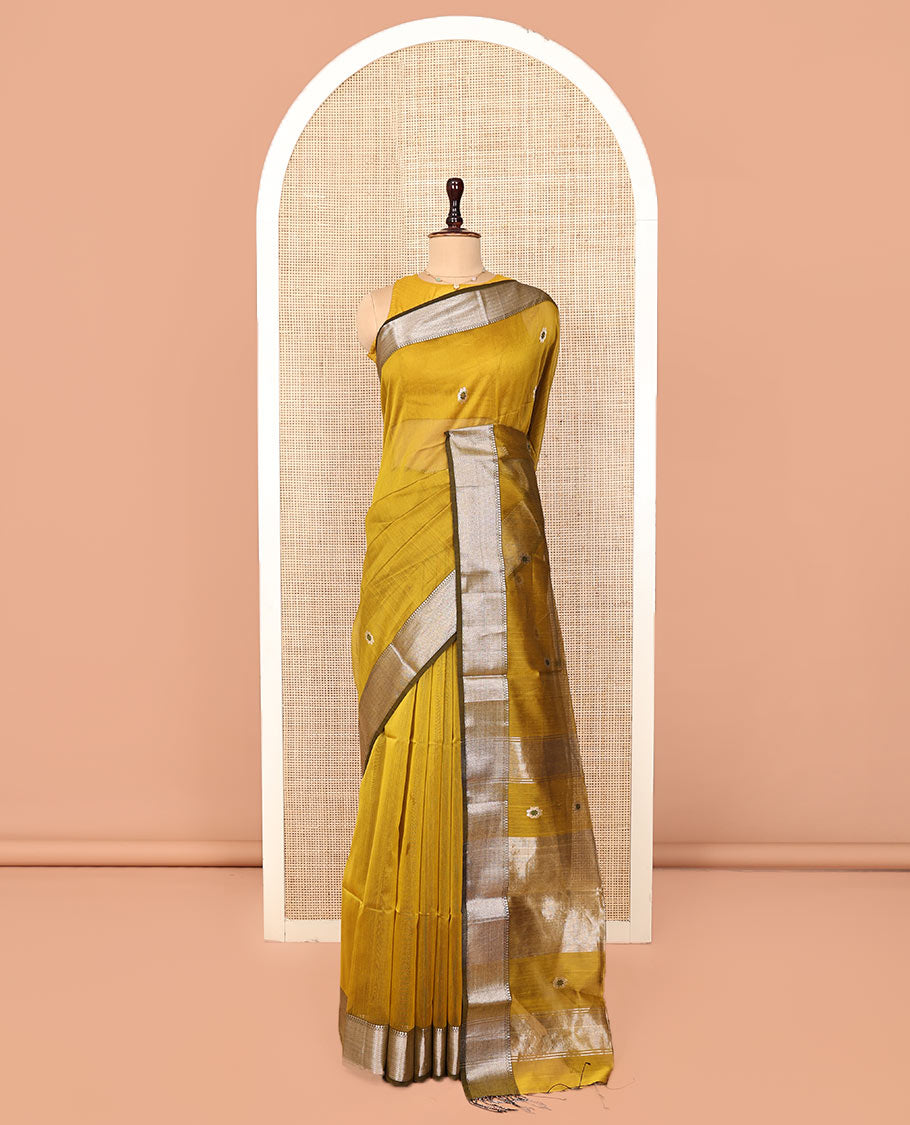 Mustrad Maheshwari Cotton Saree, Bedecked with Meena Buttas All Over Its Body, Highlighted by a Traditional Zari Woven Border, Pallu Steeped with Gleaming Zari Stripes and Buttas, and Paired with a Matching Blouse