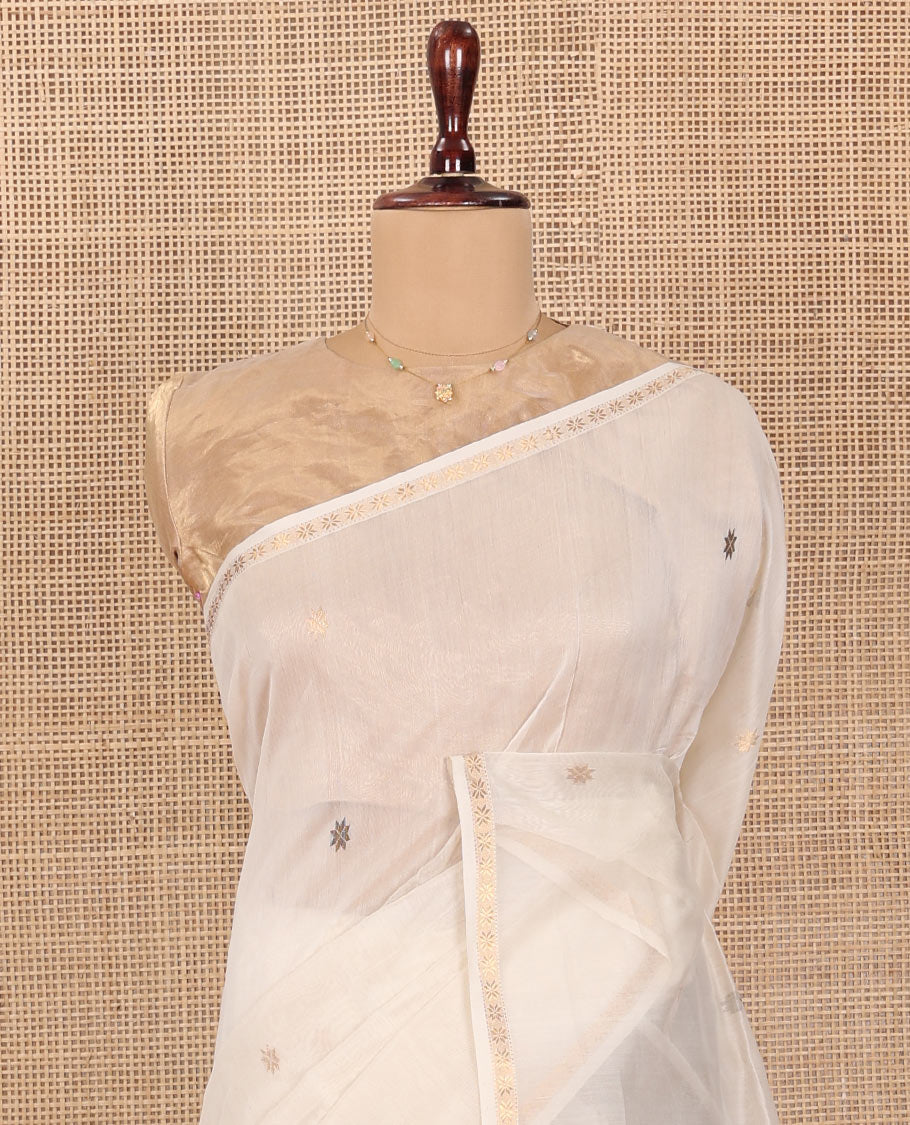 Cream Maheshwari Cotton Saree, Subtly Enriched with Star Buttas All Over Its Body, Zari Piping Star Buttas Border, Captivating Contrast Pallu Steeped with Star Buttas, and Paired with a Contrast Blouse