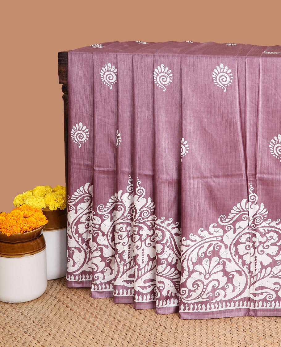 Mauve all over weaving pathick printed malgudi silk saree with contrast pathick printed border & printed rich pallu & small butta printed blouse
