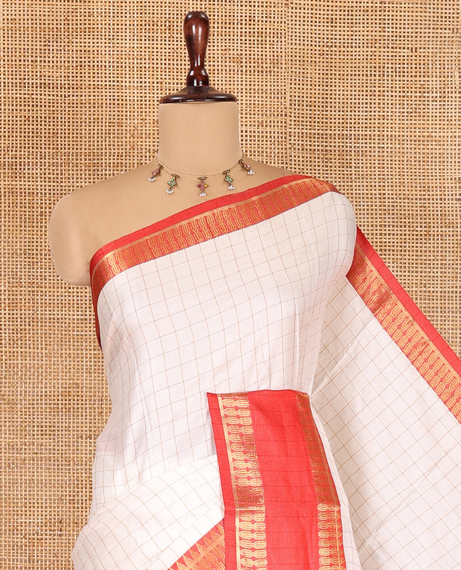 Cream-Red Checked Art Soft Silk Saree, Complemented by Contrast Traditional Retai Pettu Border, Striped Pallu, and a Contrast Blouse