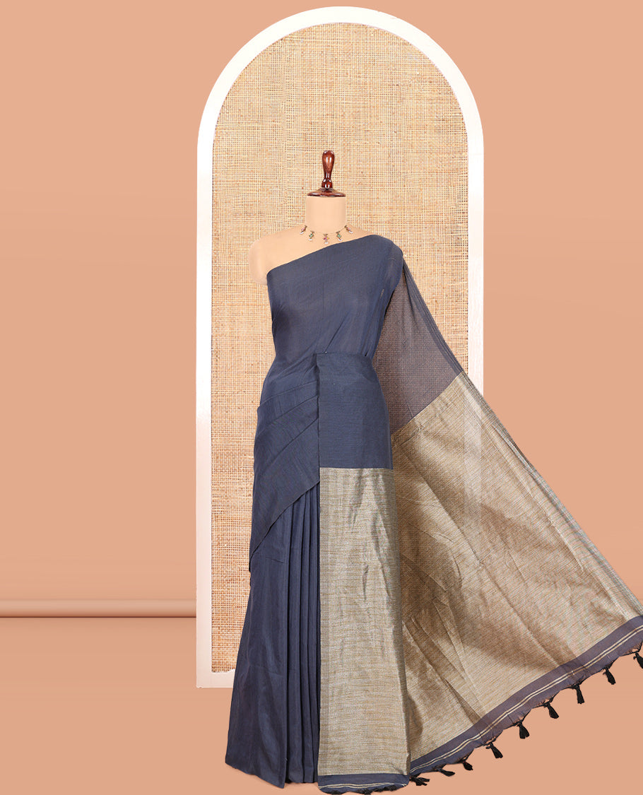 Borderless Grey Plain Khadi Cotton Saree, Jute Pallu, and No Blouse