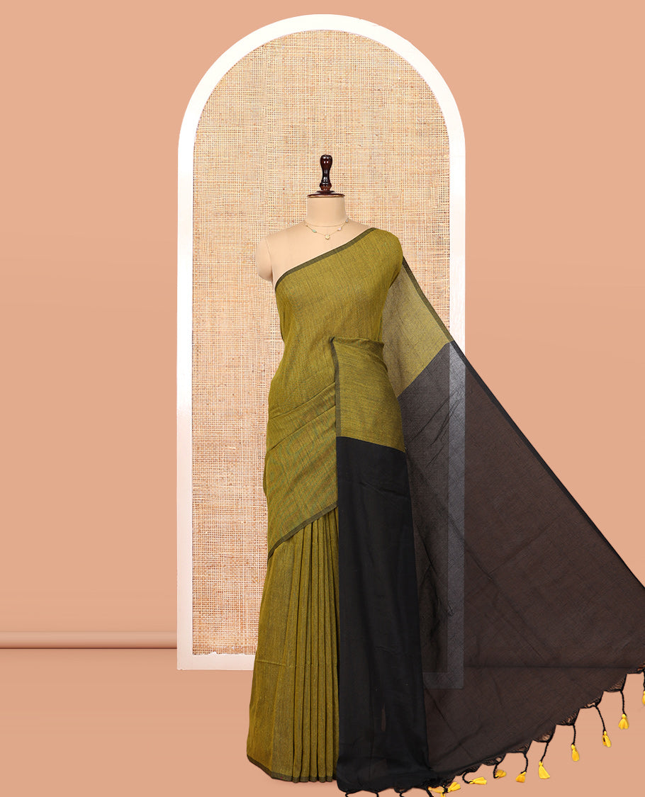 Borderless Mehendi Plain Design Khadi Cotton Saree