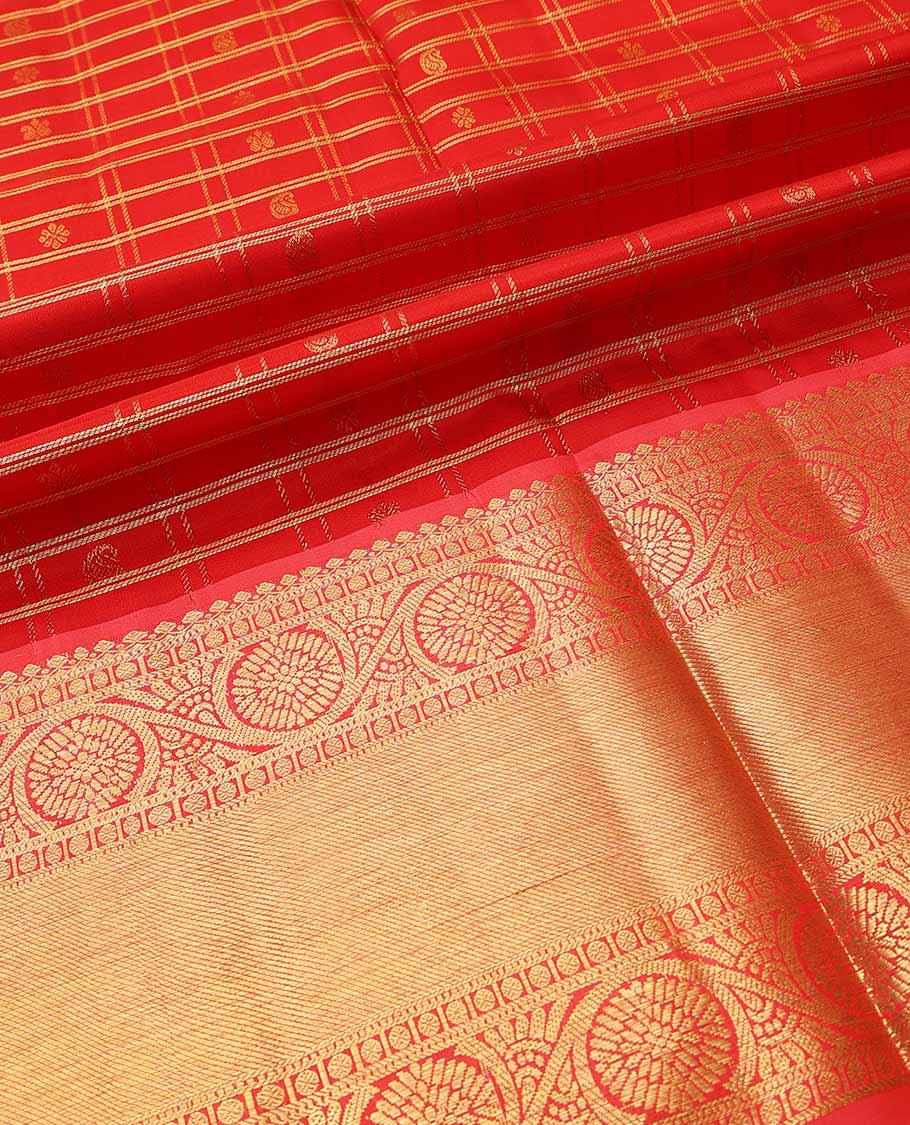 Red pure-silk half saree, jacquard skirt, zari border & blouse of salngai,muthu,rudraksham & kodi visiry & zari-rich dhavani