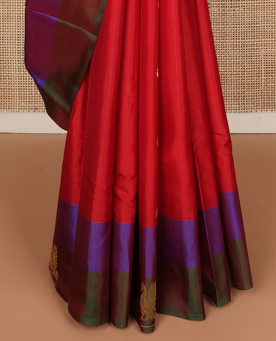 Red zari buttas Kanchipuram silk saree, contrast border of thazampoo rekku & mayil designs & pallu of intricate designs