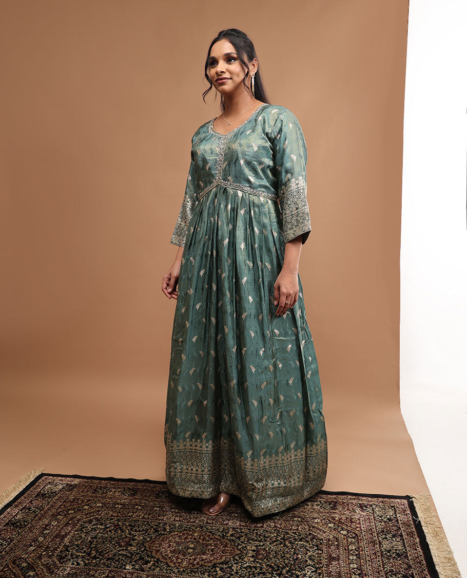 Green floral embroidered round neck, 3/4 th sleeve,below knee lenght top with straight pants & floral zari design dupatta