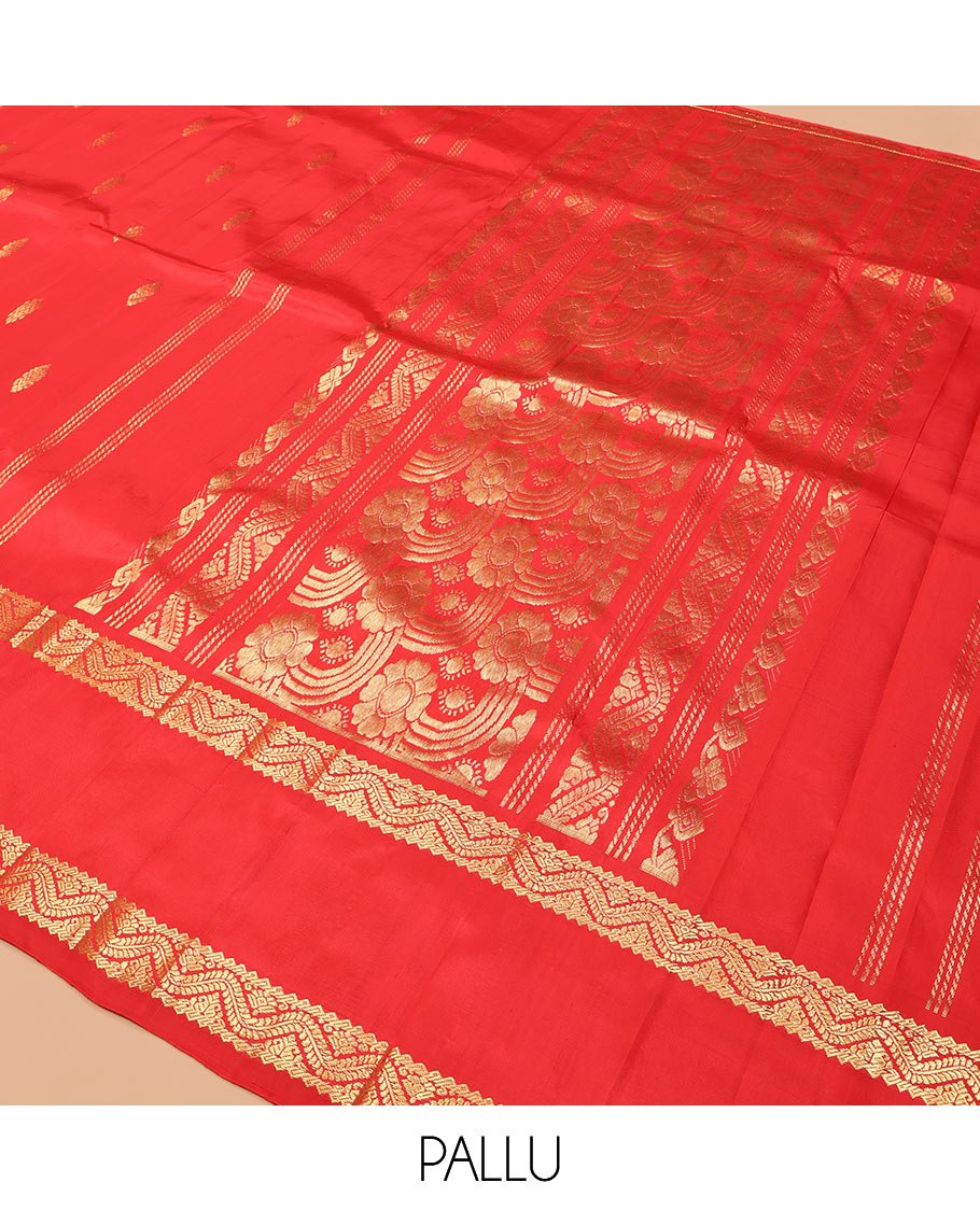 Red Kanchipuram Silk Saree, Detailed with Zari Buttas, Highlighted by a One-Sided Rettai Pettu Zari Border, Floral Design Pallu, and a No Blouse