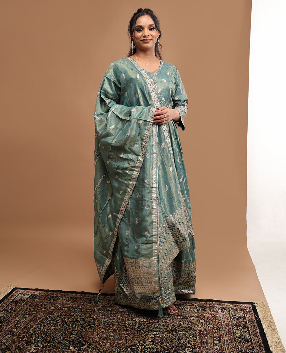 Green floral embroidered round neck, 3/4 th sleeve,below knee lenght top with straight pants & floral zari design dupatta