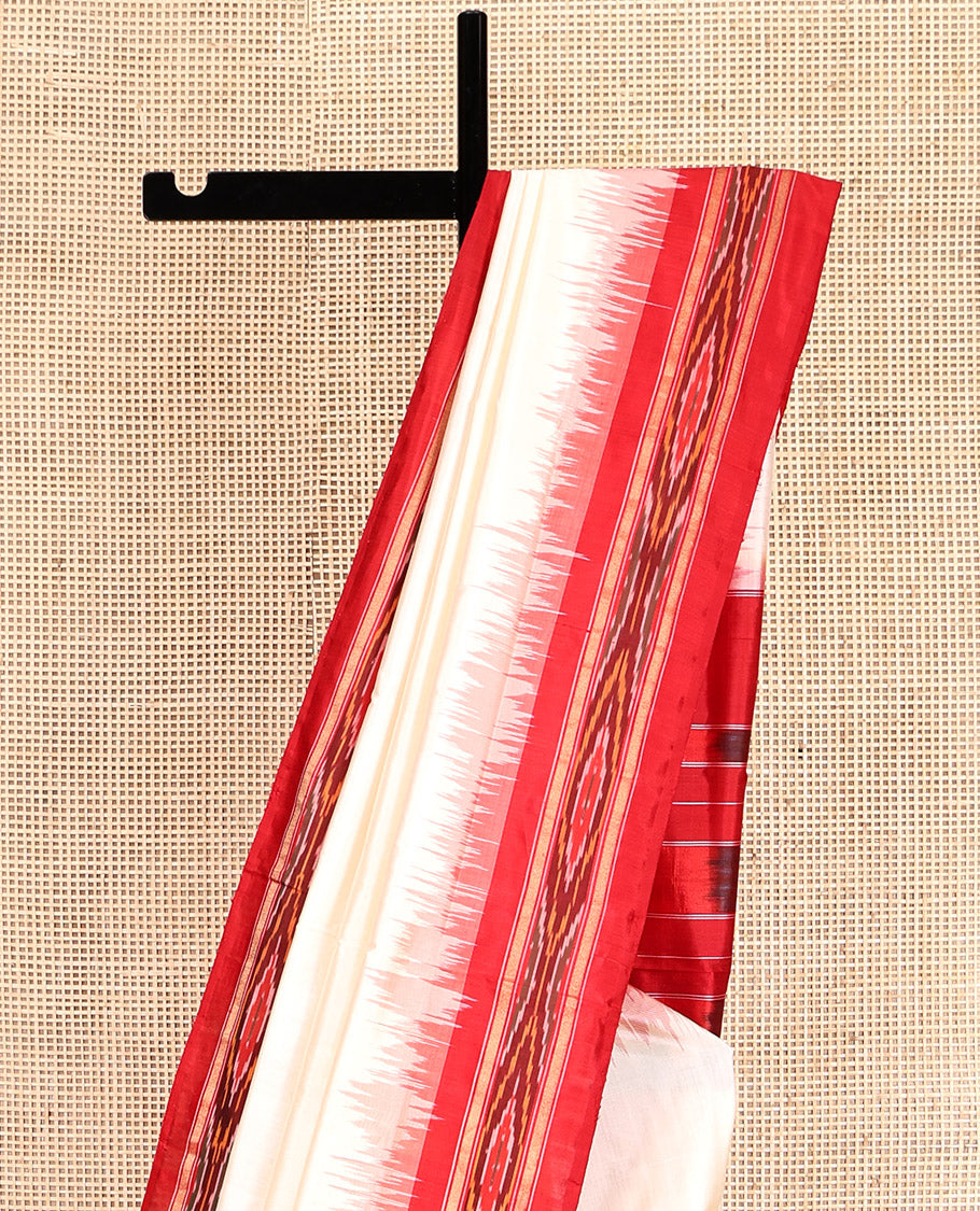 Cream Plain Pochampally Ikat Silk Saree, Complemented by a Contrast Ikat Textured Border, Ikat Pallu, and No Blouse
