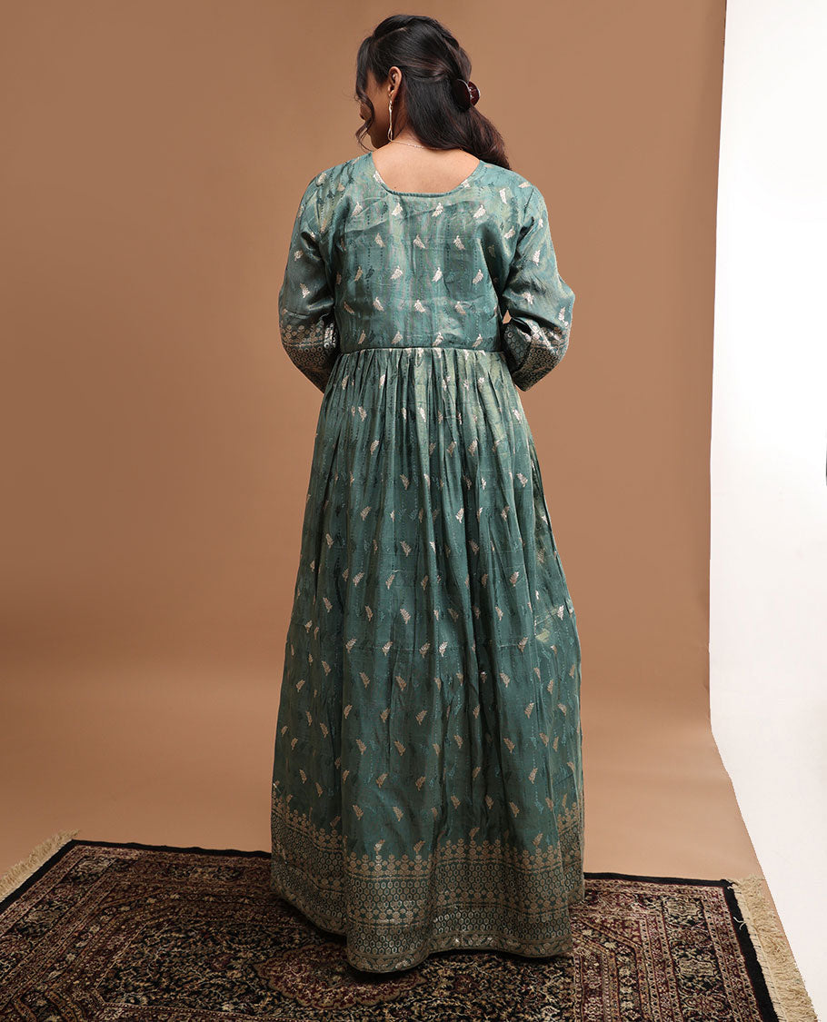 Green floral embroidered round neck, 3/4 th sleeve,below knee lenght top with straight pants & floral zari design dupatta