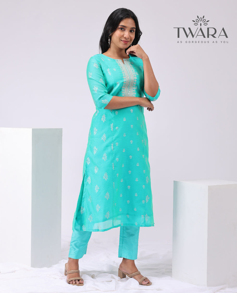 Twara light blue floral embroidered round neck, 3/4 sleeve , knee lenght straight cut kurti with straignt pants & plain dupatta