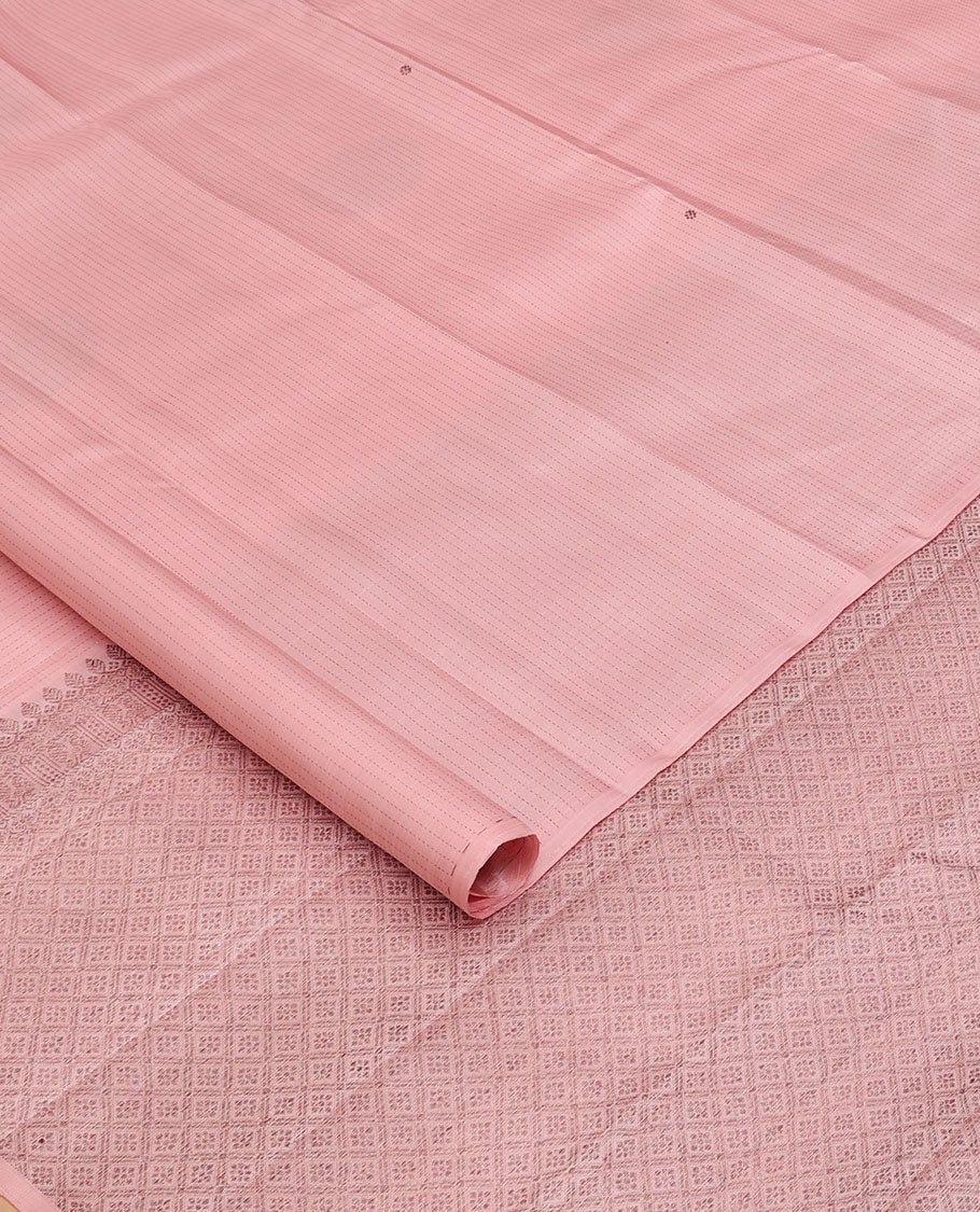 Borderless stripes, and buttas Kanchipuram silk saree, self-pallu of thilakam mokku, mayil and jaal design