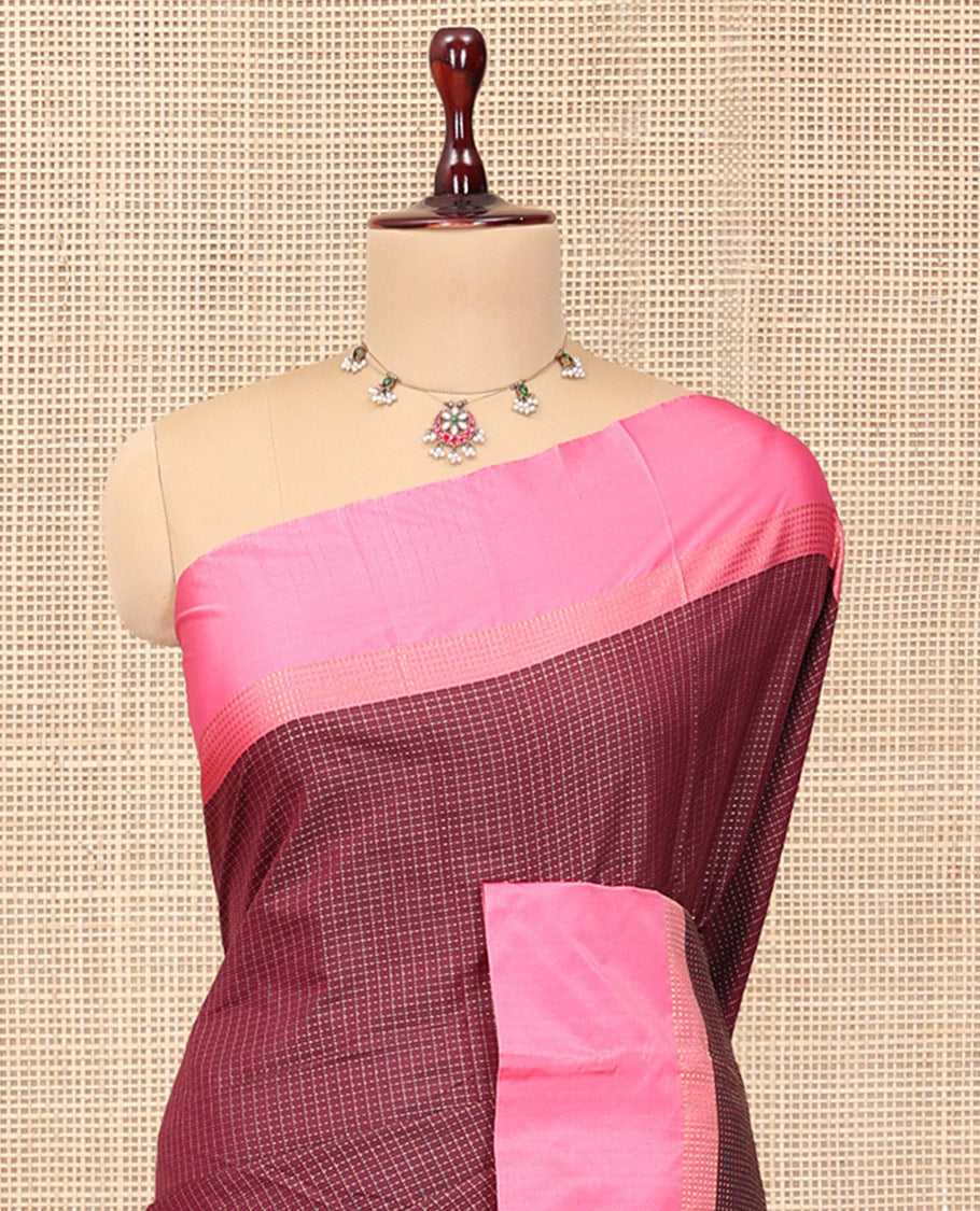 Maroon Arani Saree, Enriched with Zari Checks, a Contrast Border, Zari Design Pallu, and a Matching Blouse