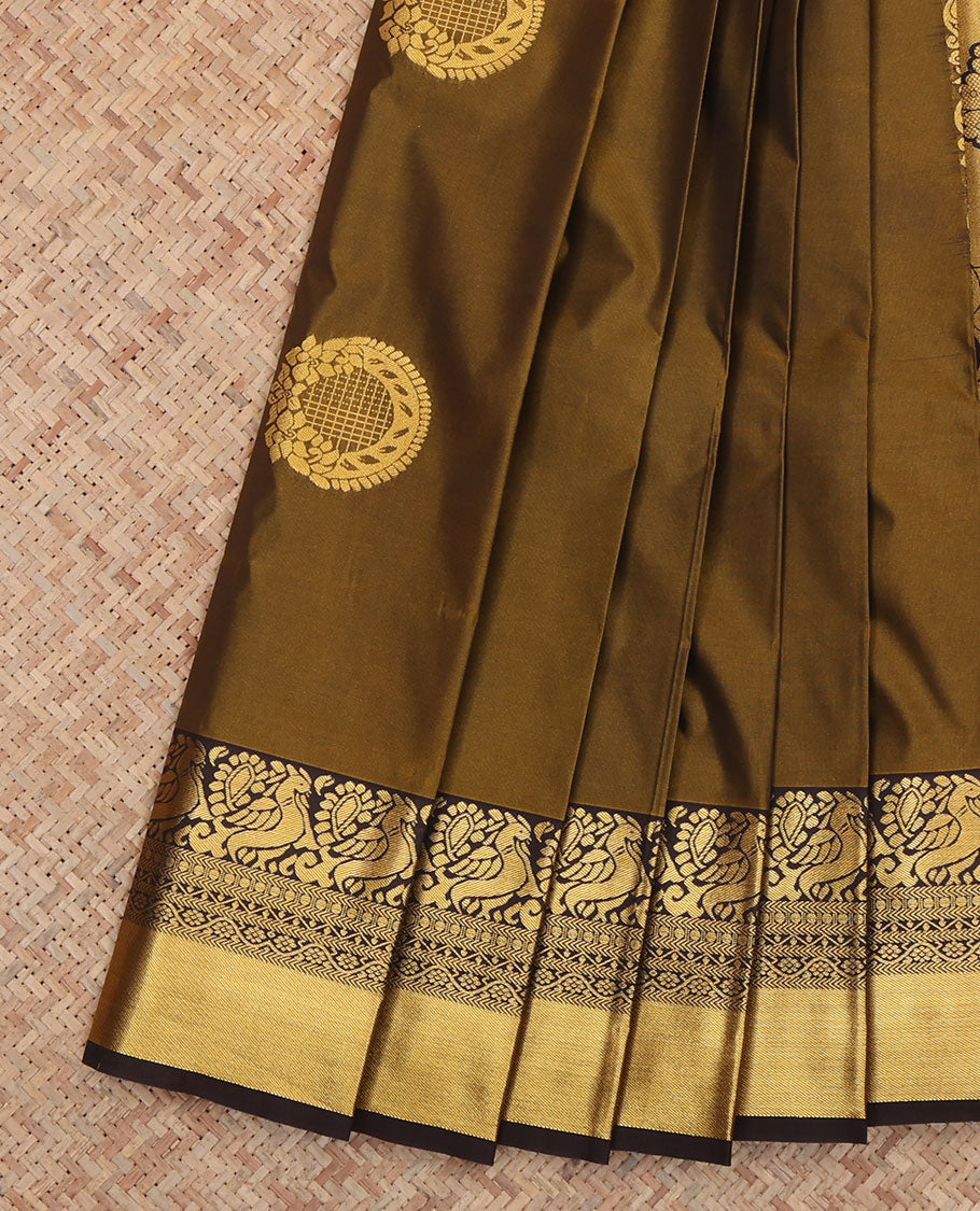 Green Budget Silk Saree, Adorned with Floral-Circular Buttas, a Contrast Traditional Peacock Zari Border, a Grand Pallu and a Contrast Blouse
