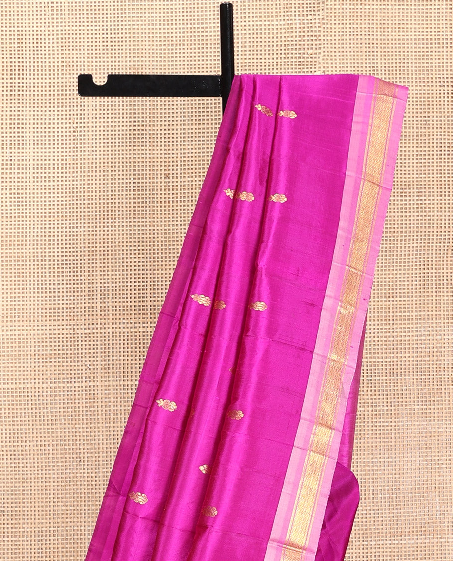 Pink Kanchipuram Silk Saree, Enriched with Zari Buttas, Contrast Korvai Border of Banaras, and Mayil Kann, Zari Design Pallu, and No Blouse