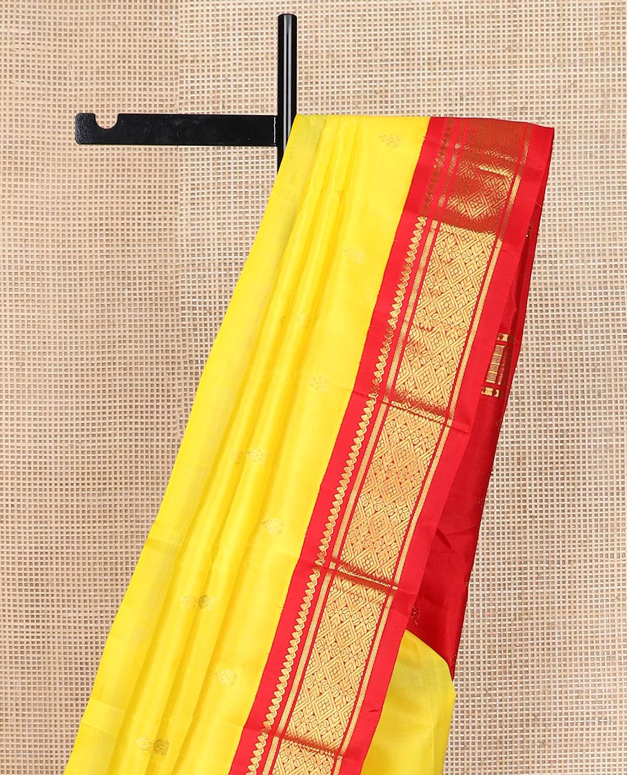 Yellow zari buttas kanchipuram silk saree, contrast korvai one-sided zari border of salngai & jaal & zari design pallu