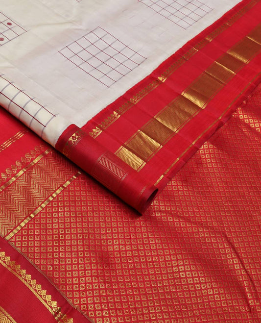 White geometric buttas silk saree, contrast one-sided korvai rettai pettu border of salangai, banaras & vanki designs & jaal pallu