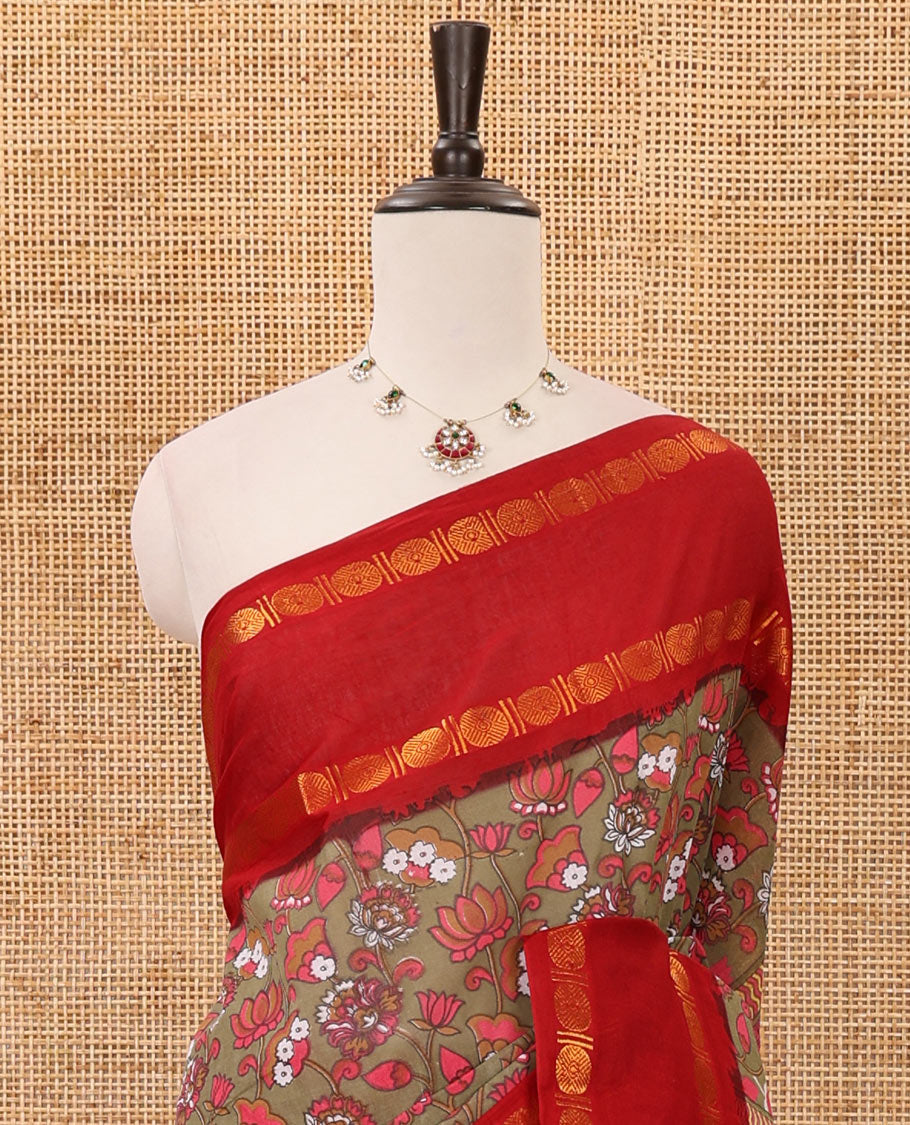 Green lotus design printed sungudi cotton saree, contrast rettai pettu zari border, geometric pallu & running blouse