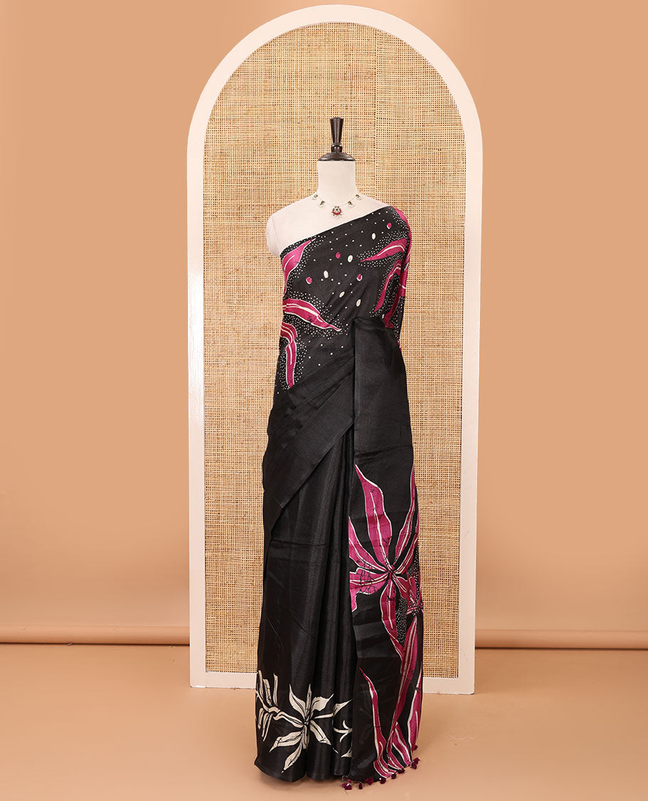 Black-base plain body khadi cotton saree with batik-style pink-color floral & dots printed on its border & pallu, plain black blouse