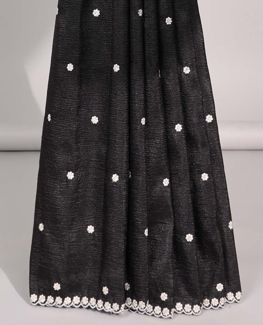 Red crushed tissue saree with all-over floral motifs embroidered & floral scallop border