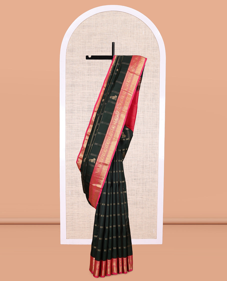Green Singam Buttas-Checked Vasundhara Lite Silk Mix Saree, Contrast Traditional Border, Contrast Blouse