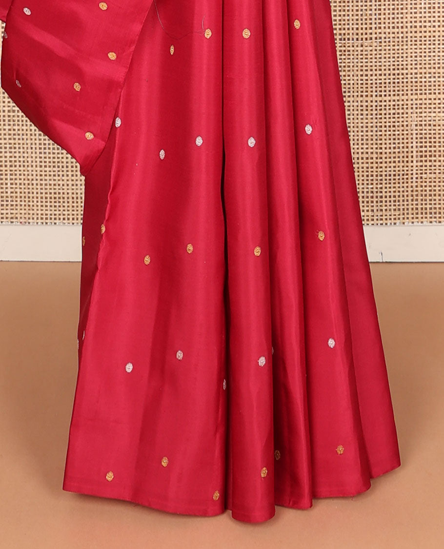 Borderless red poun buttas Kanchipuram silk saree, self-pallu of thilakam mokku, muthu, yaanai & jaal designs