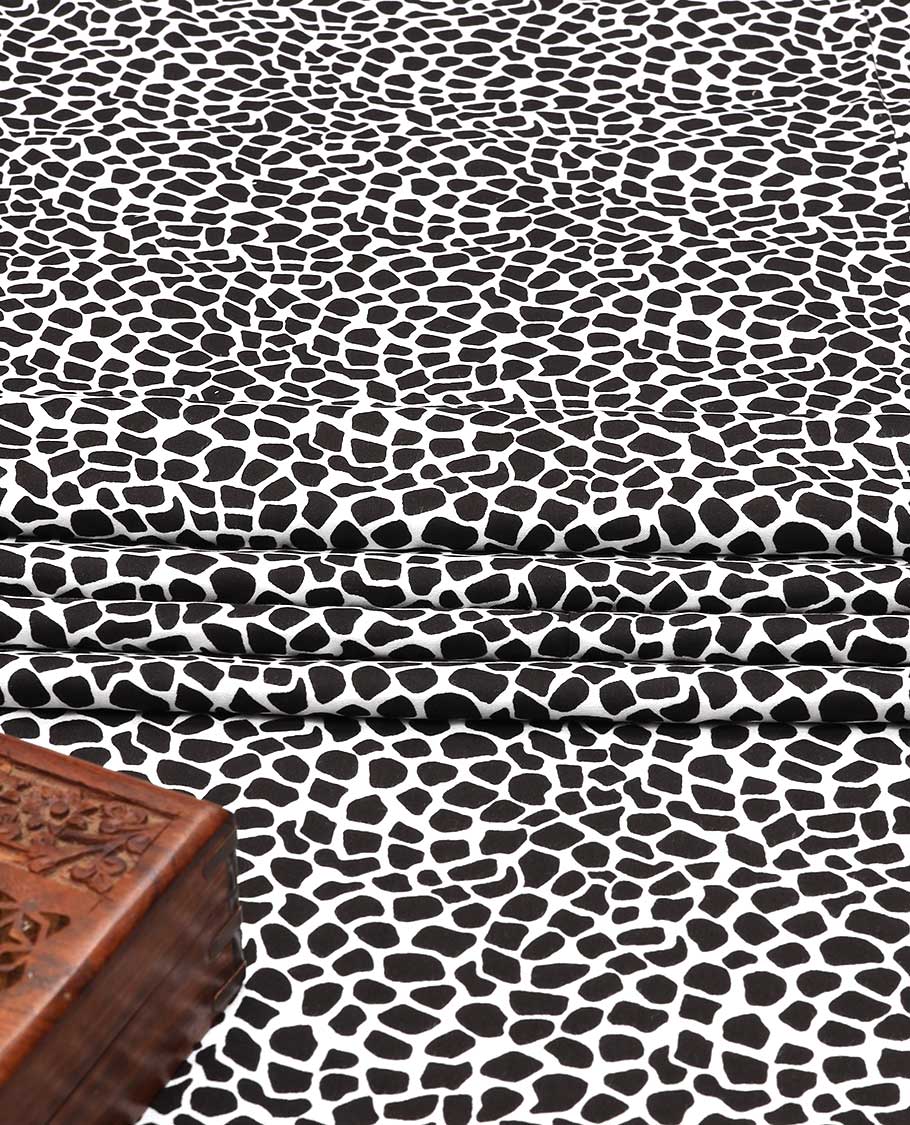White & black cotton animal printed multi-use material