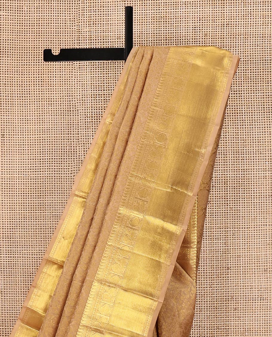 Gold Kanchipuram Wedding Silk Saree, Delicately Woven with Jacquard Design On Its Body, Highlighted by Zari Border of Manga Moklu, Manga, and Mayil Designs, Grand Pallu and Paired with Matching Blouse