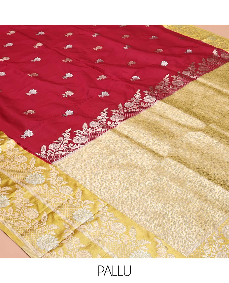 Maroon Mushuru Silk Saree, Elevated with Zari Buttas All Over Its Body, Complemented by Captivating Contrast Border of Floral Jaal Designs, Grandly Decked Up Pallu and Paired with a Contrast Blouse