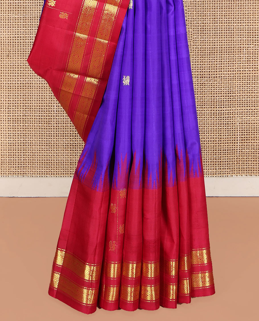 Dark Violet Kanchipuram Silk Saree, Accentuated with Zari Buttas on Its Body, Complemented by a Contrast One-Sided Thazampoo Rekku Rettai Pettu Border of Muthu, and Diamond Designs, Pallu of Zari Designs, and Comes Without a Blouse
