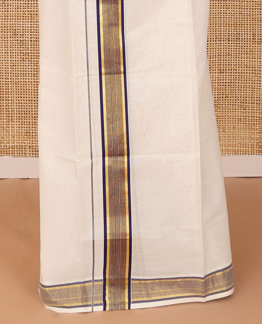 Cream plain Kerala mundu set with contrast striped border