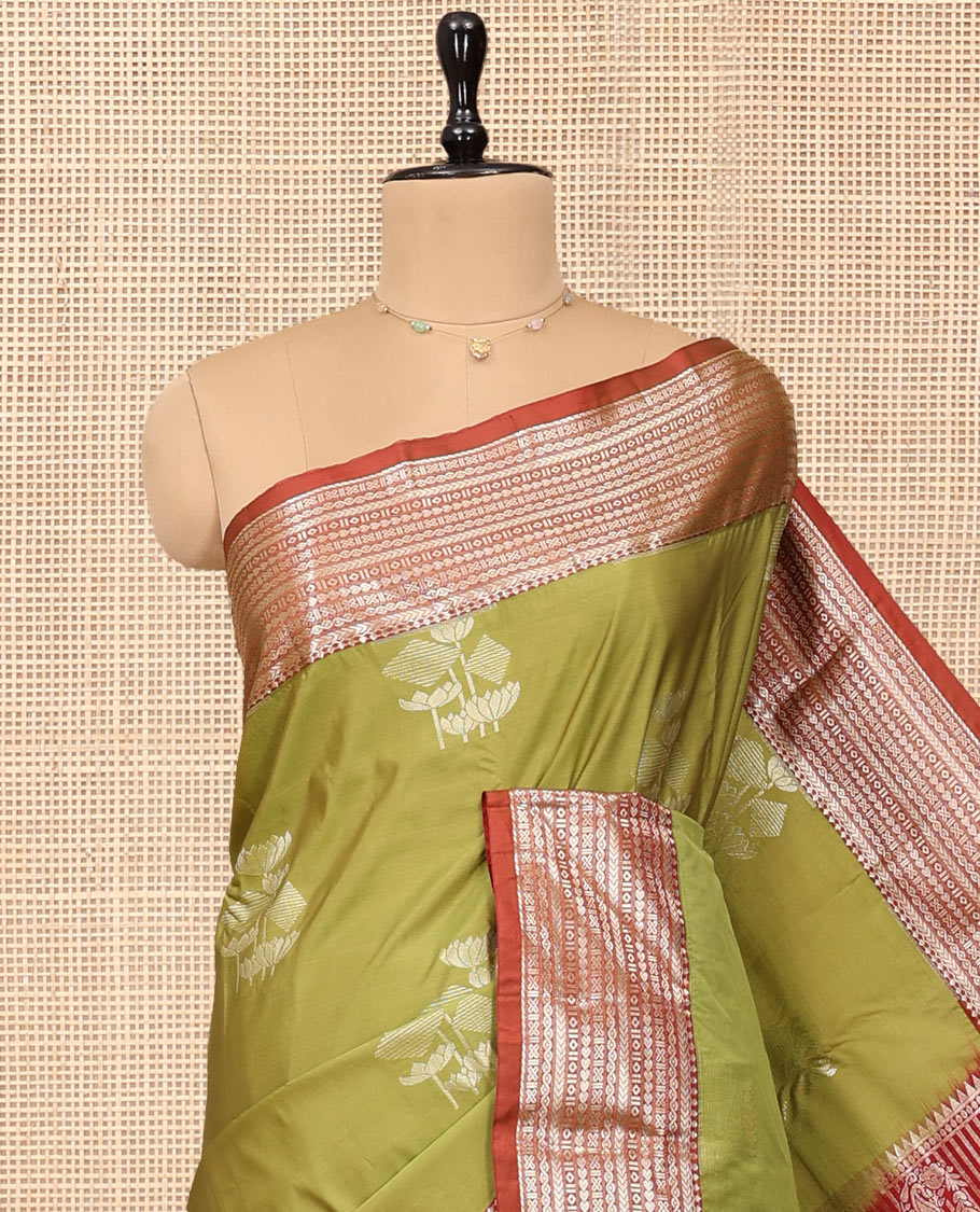 Green Budget Silk Saree, Embellished with Zari Buttas, Complemented by a Contrast Traditional Zari Border, Pallu of Jaal and Paisley Designs, and Contrast Blouse