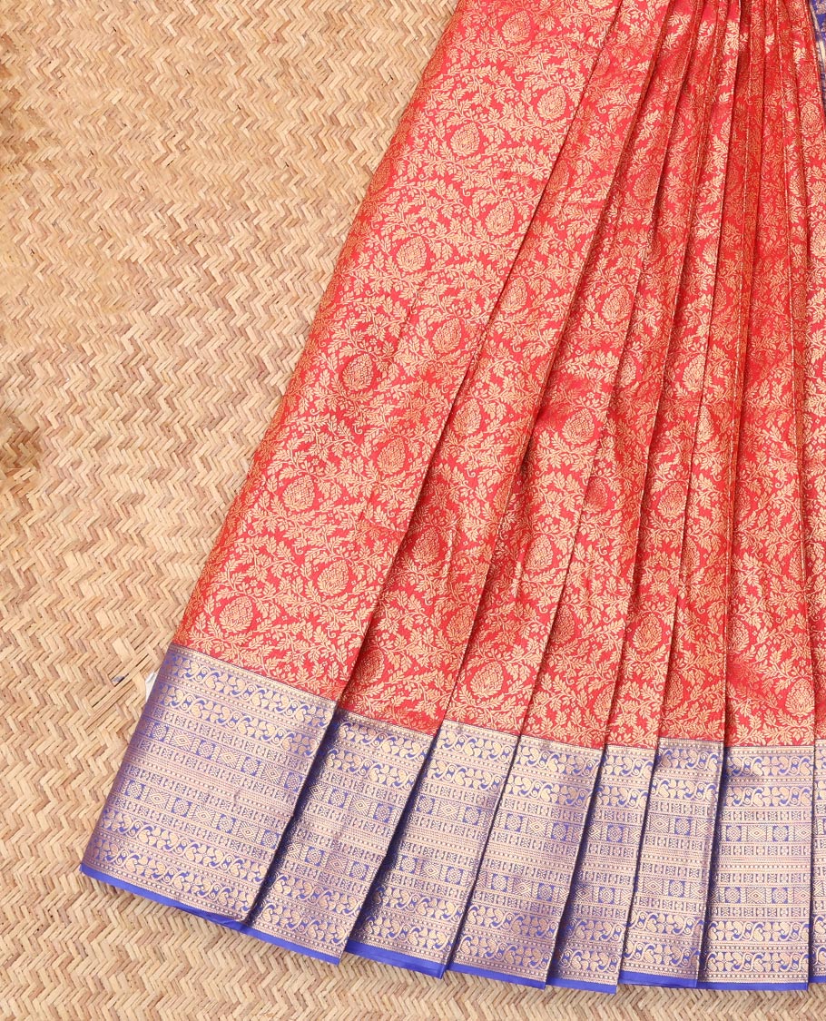 Red Budget Silk Saree, Delicately Woven Jacquard Design, Complemented by Contrast Traditional Zari Border, a Grand Pallu and a Contrast Blouse