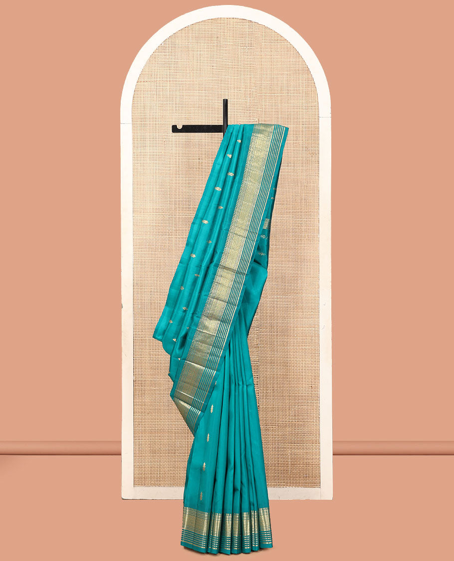 Blue Kanchipuram Silk Saree, Woven with Zari Buttas, a One-Sided Border of Panner Sombu, Banaras, Muthu, and Jaal Designs, a Zari Design Pallu, and No Blouse